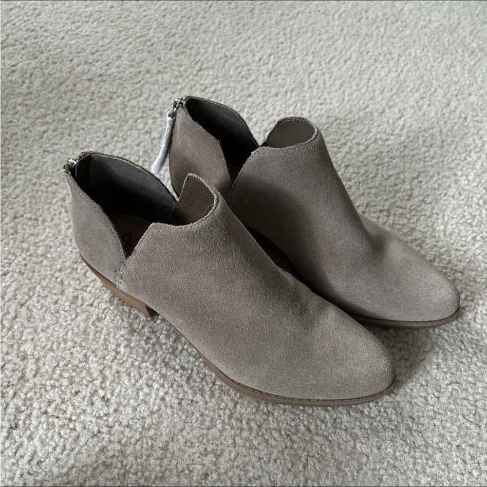 BP Taupe Suede Ankle Booties Size 8